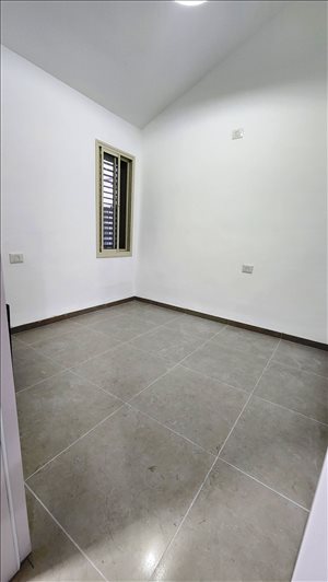 יחידת דיור להשכרה 3 חדרים ברמת ישי האלון 