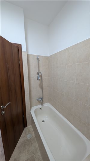 דירה להשכרה 3 חדרים בפתח תקווה חיים צבי גרינשטיין קרול 