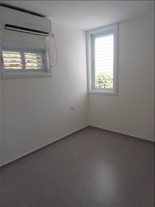 דירה להשכרה 3 חדרים בבת ים תבור 