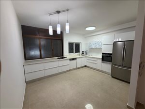 דירה להשכרה 4.5 חדרים ברמת גן בר כוכבא רמת יצחק 