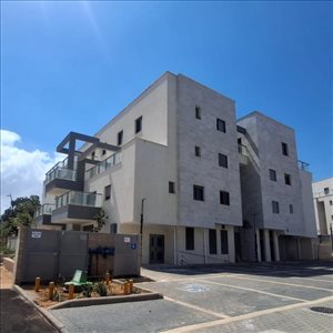 דופלקס להשכרה 6 חדרים באבן יהודה דור  