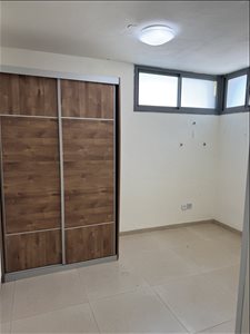 יחידת דיור להשכרה 1.5 חדרים בראשון לציון זכרון שרה בנות חיל 
