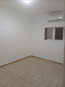 דירה להשכרה 4.5 חדרים בפתח תקווה המורים 16 מרכז העיר 