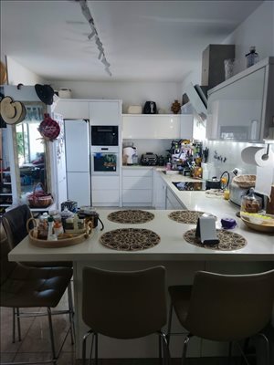 דירה להשכרה 4 חדרים בעכו אהוד מנור כרן ב 