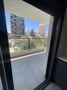 דירה להשכרה 5 חדרים ברמת גן קריניצי  