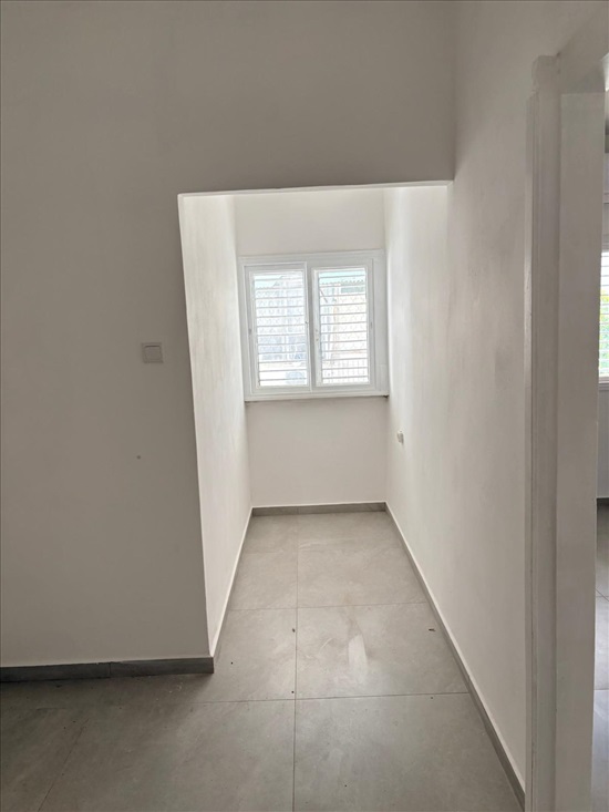 תמונה 3 ,דירה 2.5 חדרים להשכרה בחולון, ההגנה, אגרובנק