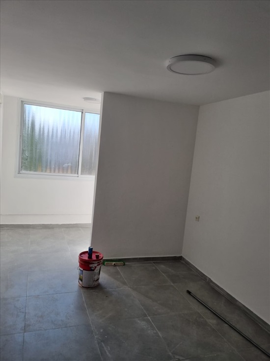 תמונה 3 ,דירה 3 חדרים להשכרה בנשר, דרך השלום 38, 