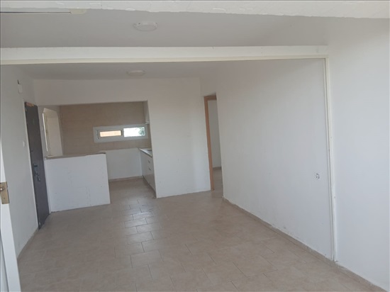 תמונה 3 ,דירה 3 חדרים להשכרה בקרית גת, שדרות השופטים, 