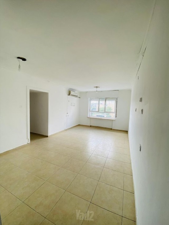 תמונה 5 ,דירה 5 חדרים להשכרה בירושלים, ויקטור ויוליוס, נוה יעקב