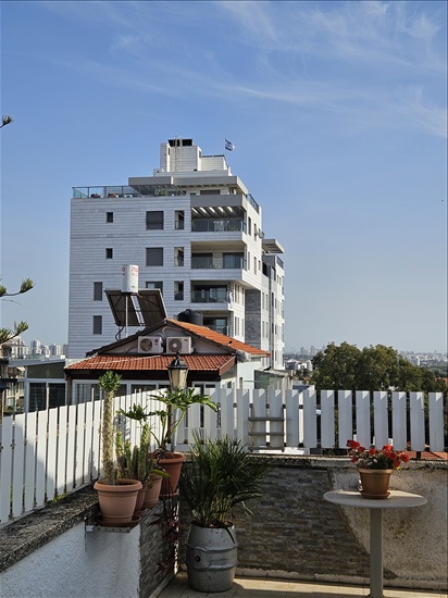 תמונה 3 ,דירת גג 4.5 חדרים להשכרה בראשון לציון, חלוצי יסוד המעלה, מרכז