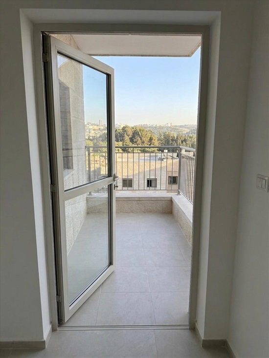 תמונה 5 ,דירה 4 חדרים להשכרה באבו גוש, עבדלעזיז, עבדלעזיז