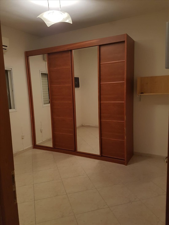 תמונה 9 ,דירה 2.5 חדרים להשכרה בחולון, יהושע חנקין, 
