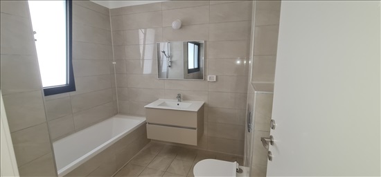 תמונה 4 ,דירה 3.5 חדרים להשכרה בקרית אונו, הזית, קראון