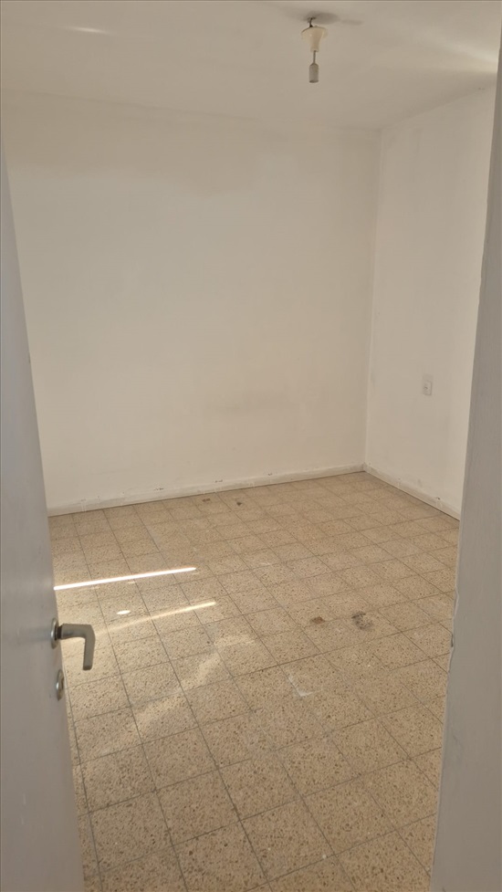 תמונה 5 ,דירה 3 חדרים להשכרה בראשון לציון, ירושלים, 