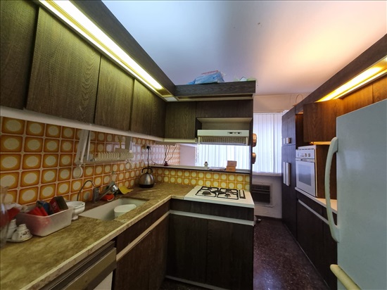 תמונה 5 ,דירה 5 חדרים להשכרה בחיפה, שדרות הברושים, מרכז הכרמל
