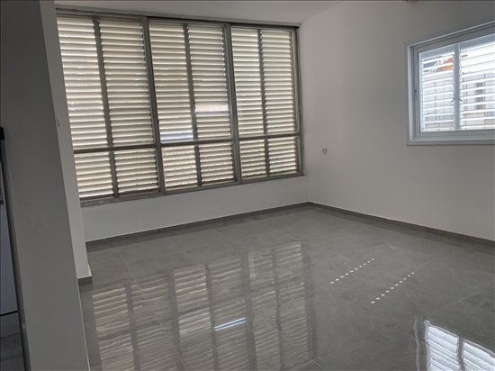 תמונה 1 ,דירה 2.5 חדרים להשכרה בחולון, ההסתדרות, 