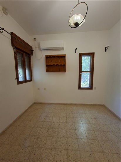 תמונה 10 ,בית פרטי 5 חדרים להשכרה באלמגור, נחל אור, 