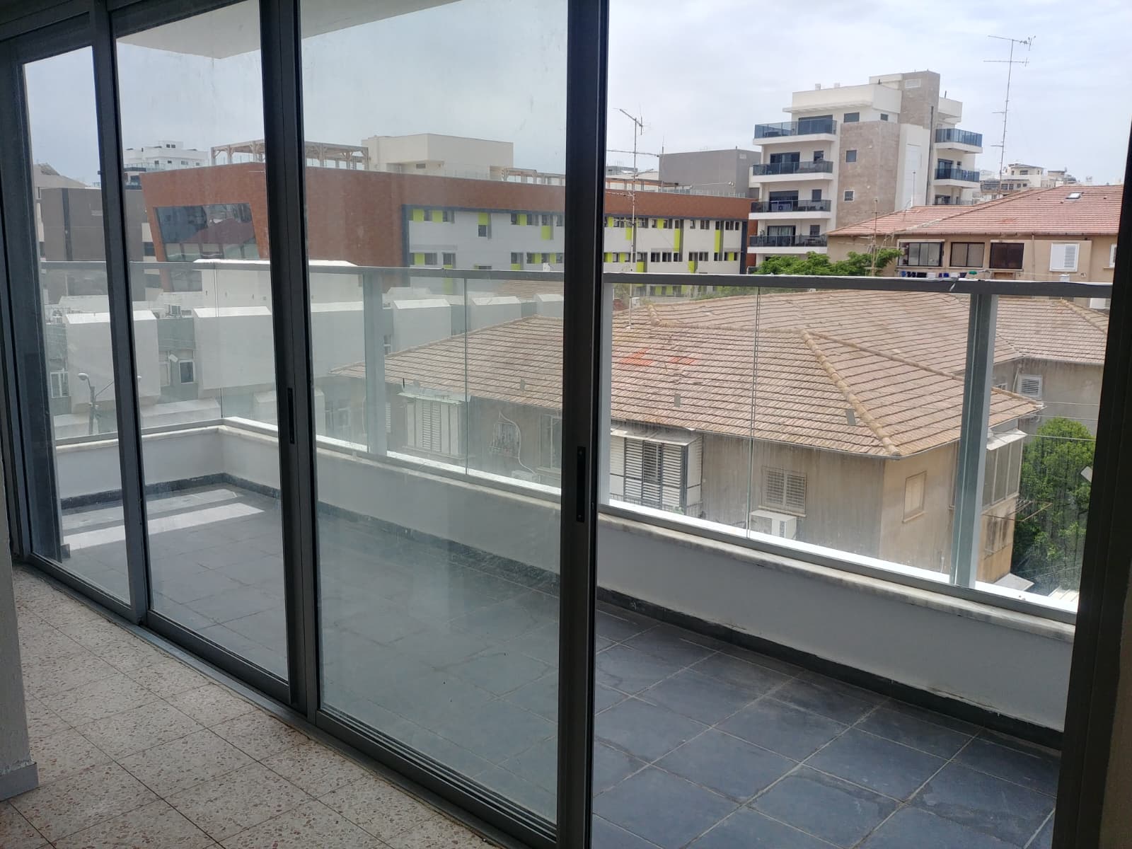 תמונה 3, דירה 4 חדרים להשכרה בראשון לציון, צלנוב