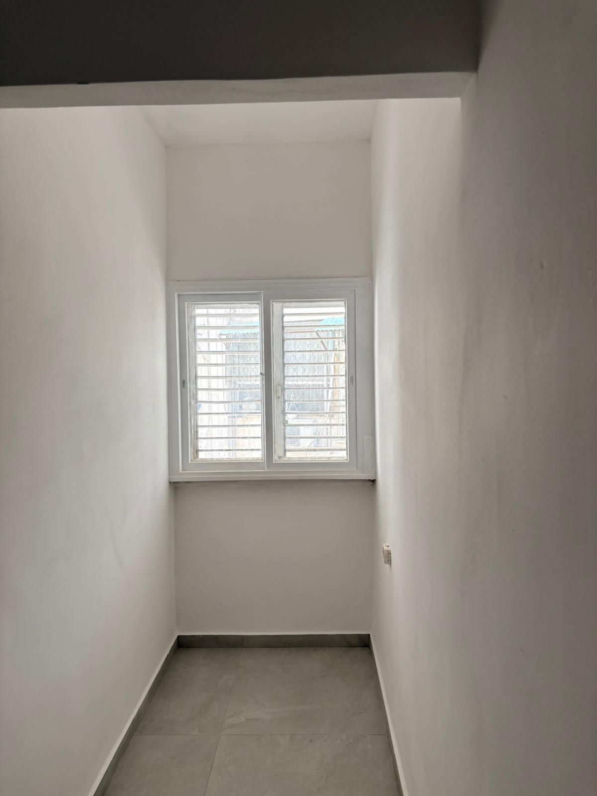 תמונה 2, דירה 2.5 חדרים להשכרה בחולון, ההגנה, אגרובנק