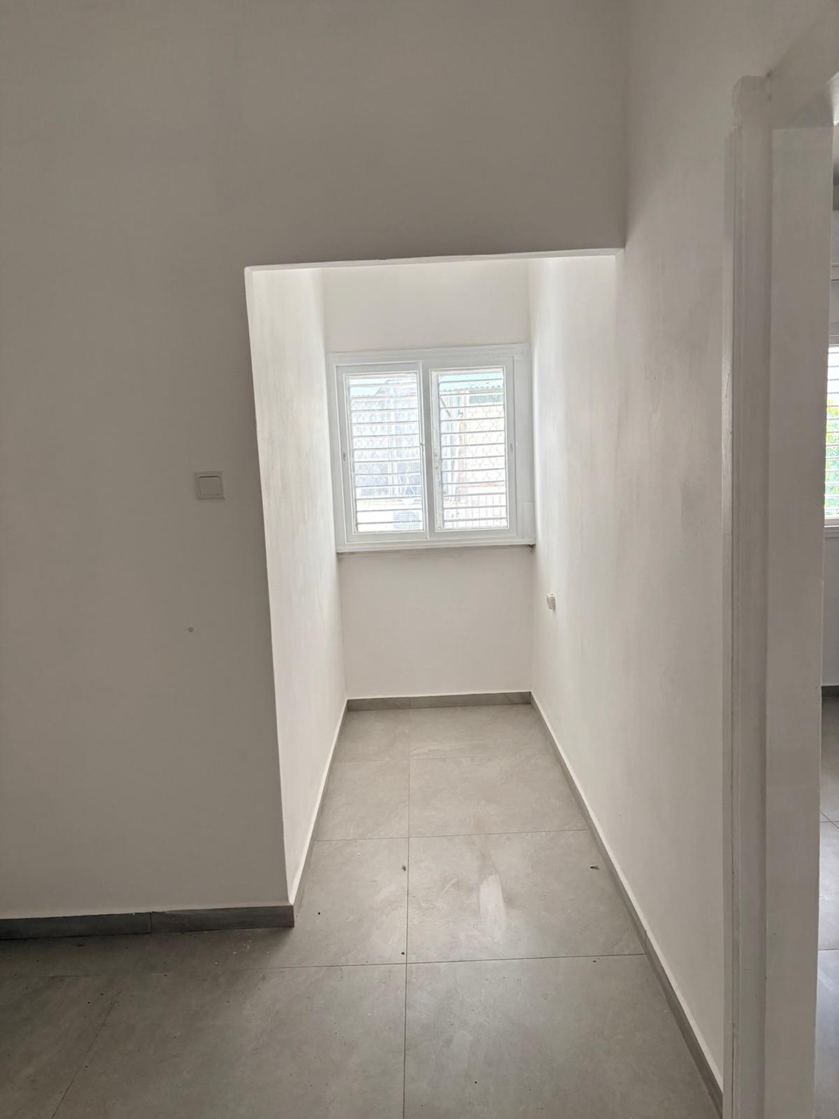 תמונה 3, דירה 2.5 חדרים להשכרה בחולון, ההגנה, אגרובנק