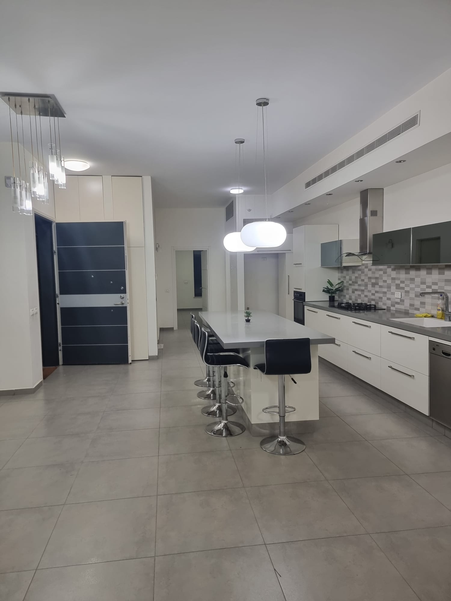 תמונה 1, בית פרטי 10 חדרים להשכרה בפתח תקווה, השופטים 