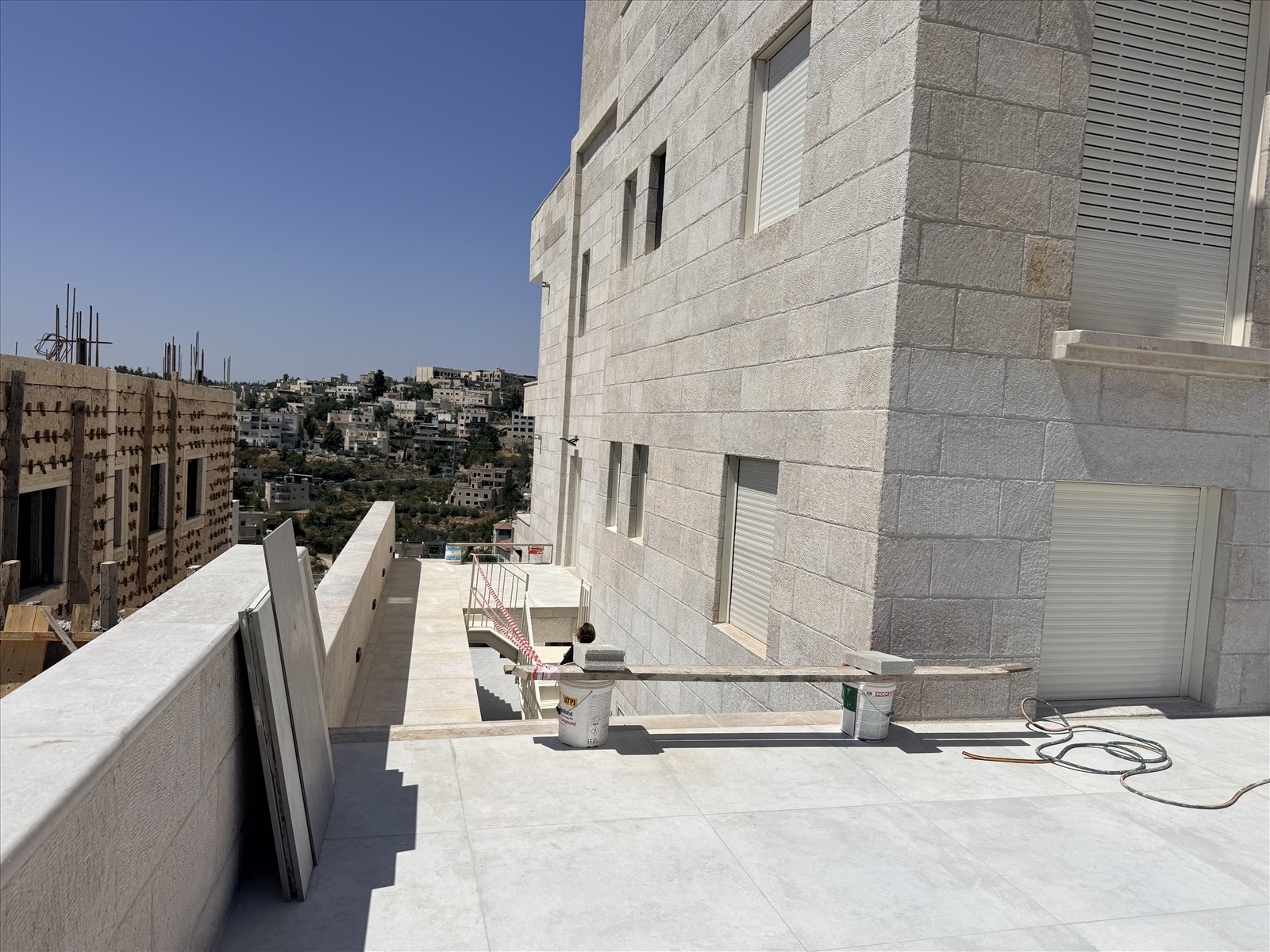 תמונה 2, דירה 4 חדרים להשכרה באבו גוש, עבדלעזיז, עבדלעזיז