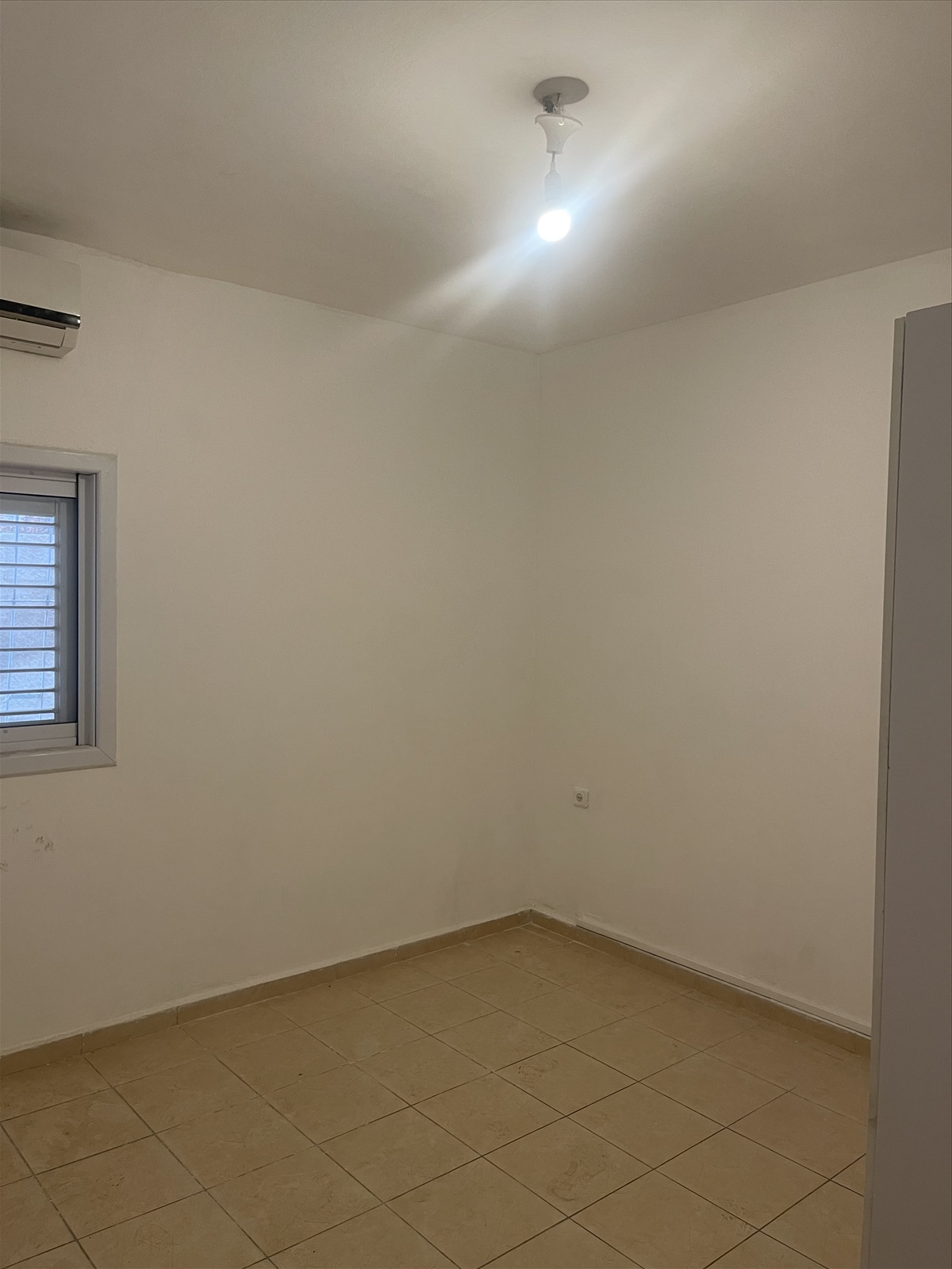 תמונה 4, דירת גן 2 חדרים להשכרה בחולון, הרב קפאח, גרין