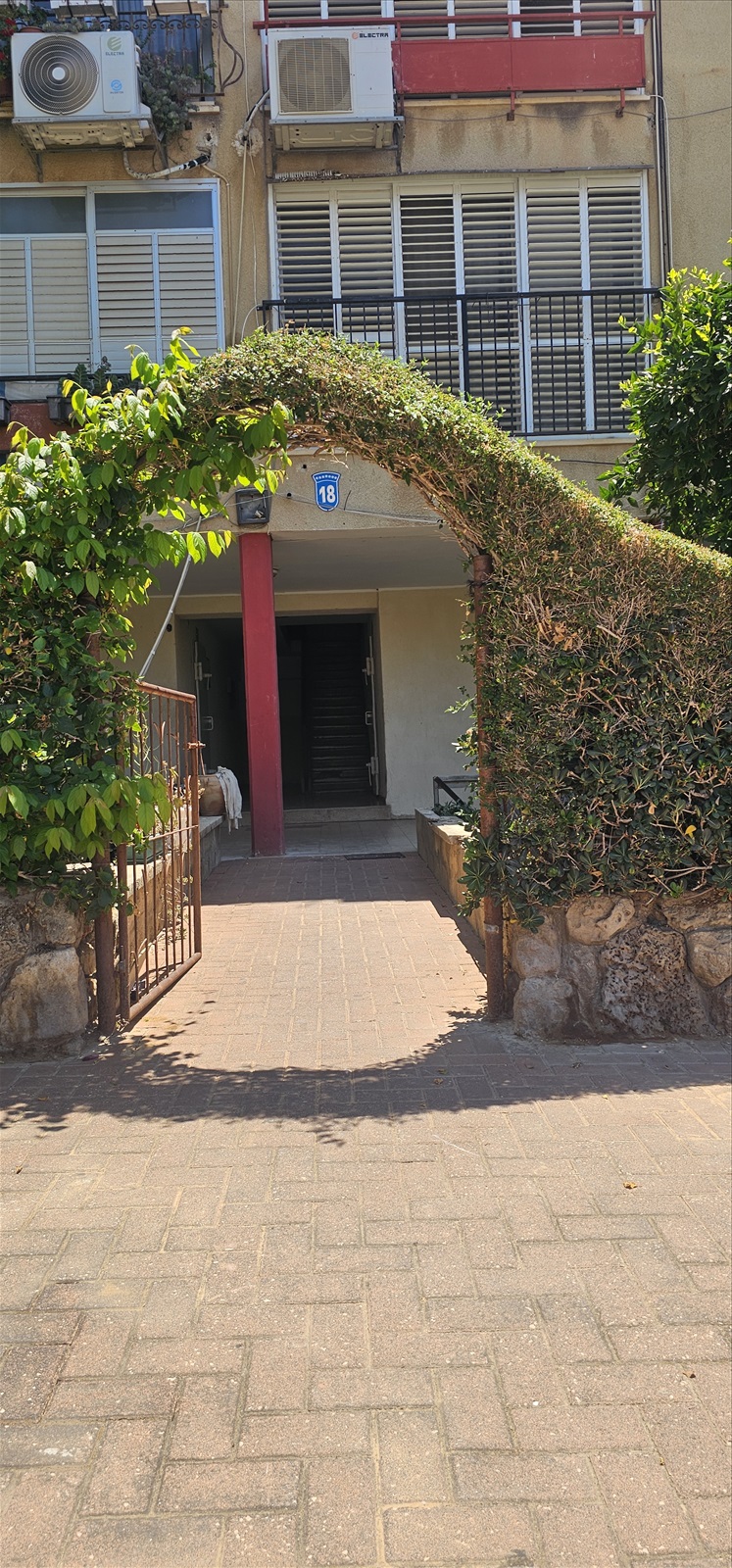 תמונה 1, דירה 3 חדרים להשכרה בהרצליה, א.ל. זיסו, יד התשעה
