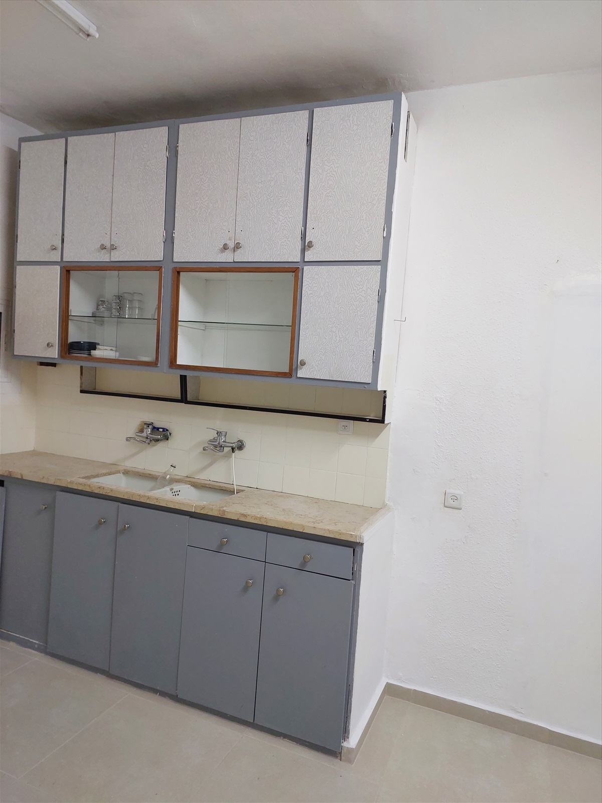 תמונה 2, יחידת דיור 2 חדרים להשכרה בראשון לציון, נחמיה, המזרח