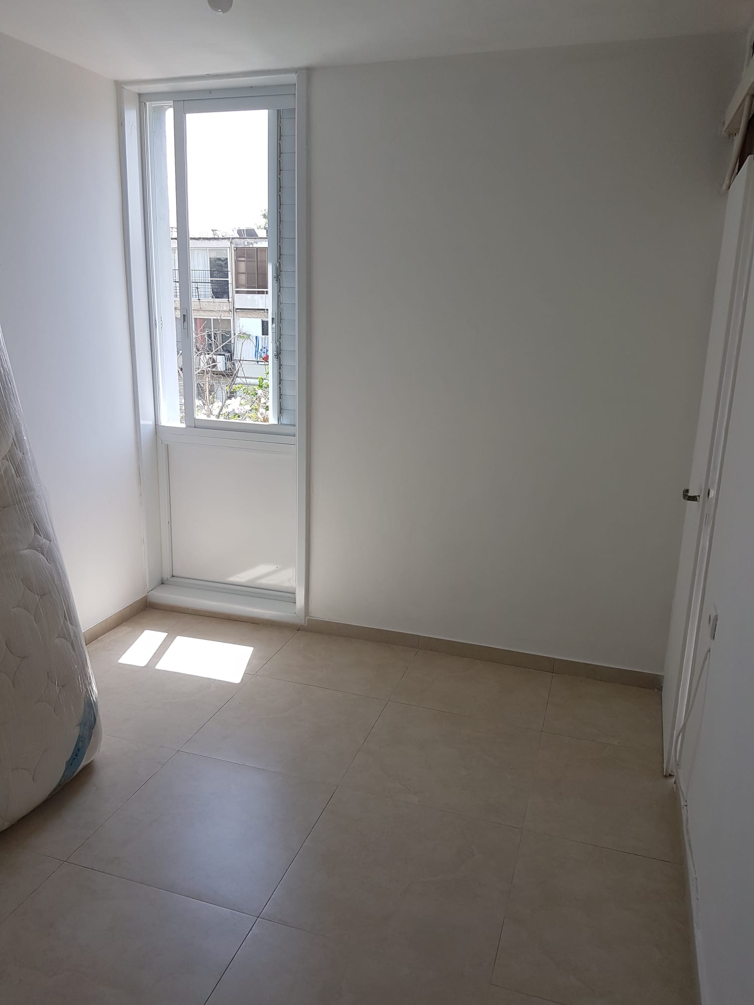 תמונה 4, דירה 2.5 חדרים להשכרה ברמת אביב, שימעוני 27