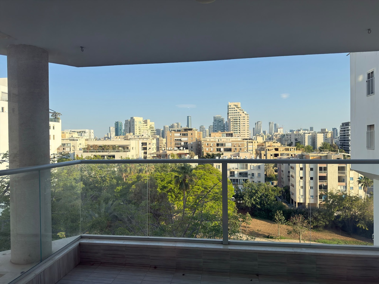תמונה 2, דירה 5.5 חדרים להשכרה בתל אביב יפו, שדרות לוי אשכול, למד