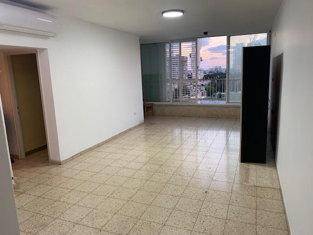תמונה 4, דירה 4 חדרים להשכרה בתל אביב - יפו, הגיבורהאלמוני, ידאליהו