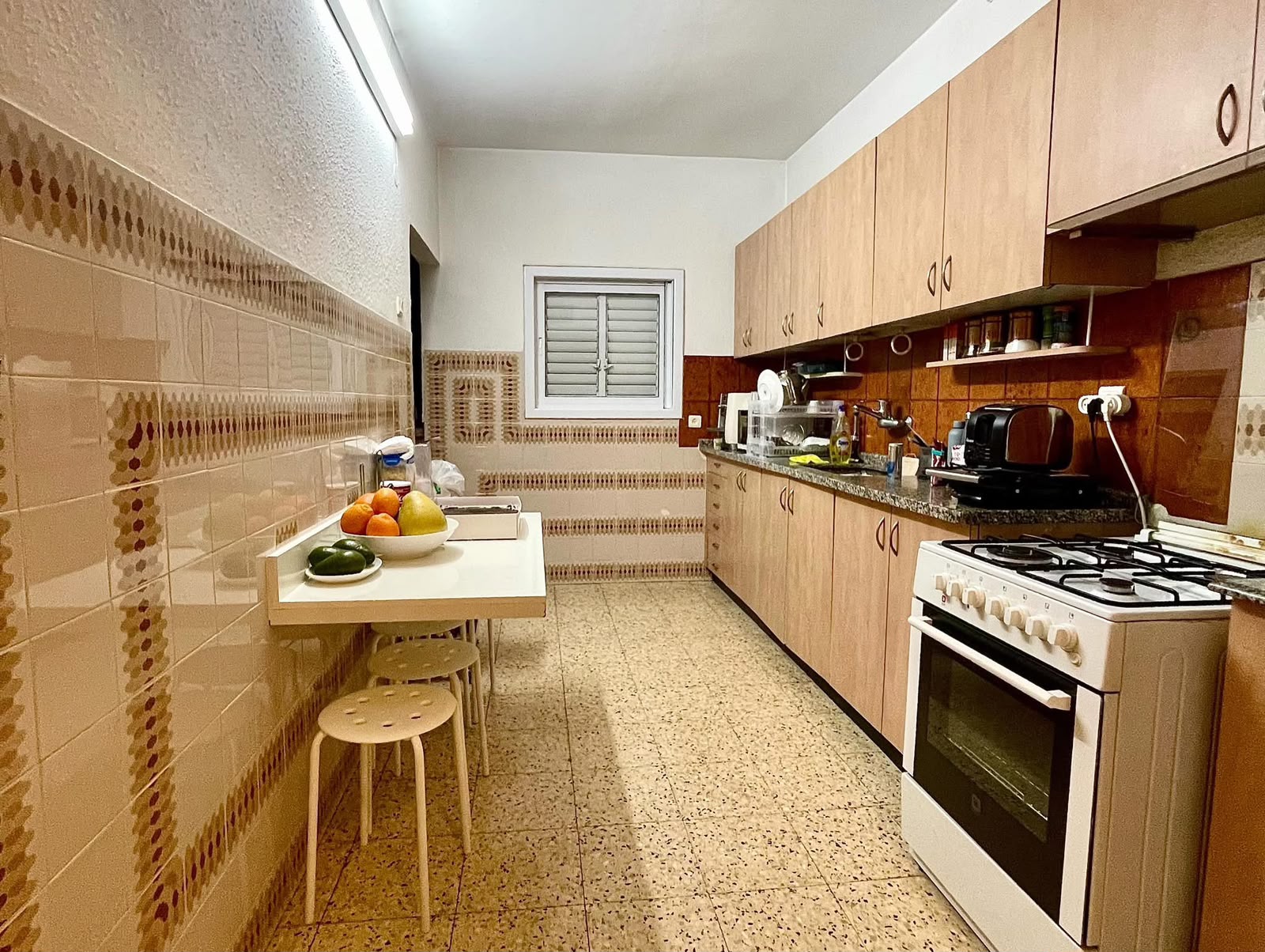 תמונה 2, דירה 3.5 חדרים להשכרה בחולון, אבן  גבירול, גרין