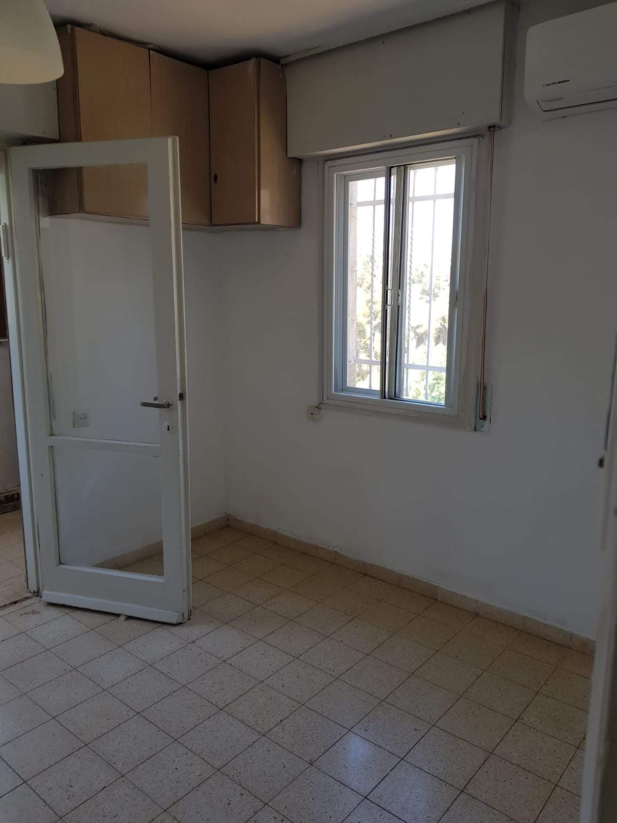 תמונה 3, דירה 2.5 חדרים להשכרה בירושלים, שחל, גבעת מרדכי