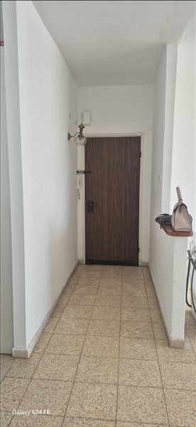 דירה להשכרה 4 חדרים ברמת גן הרוא