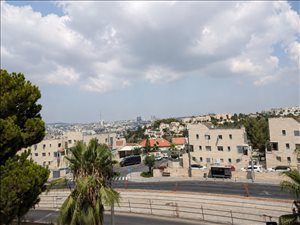 דירה להשכרה 4 חדרים בירושלים אודם גילה 