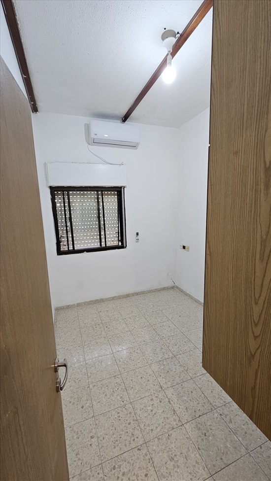 תמונה 7 ,דירה 5 חדרים להשכרה בחיפה, שדרות הברושים, מרכז הכרמל