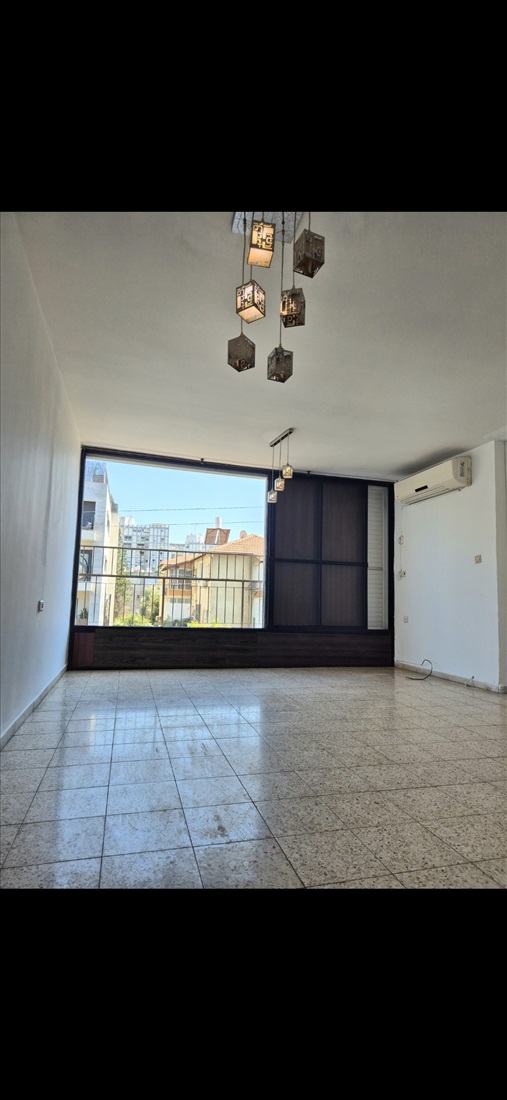 תמונה 1 ,דירה 4 חדרים להשכרה ברמת גן, שדרות ירושלים, רמת יצחק