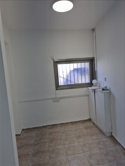 תמונה 3 ,דירה 2.5 חדרים להשכרה בבת ים, שדרות העצמאות51, מרכז