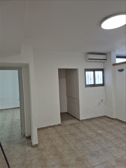 תמונה 5 ,דירה 2.5 חדרים להשכרה בבת ים, שדרות העצמאות51, מרכז