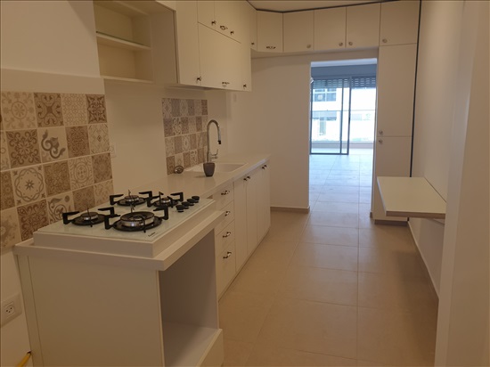 תמונה 5 ,דירה 5 חדרים להשכרה בקרית אונו, שטרן, קיראון