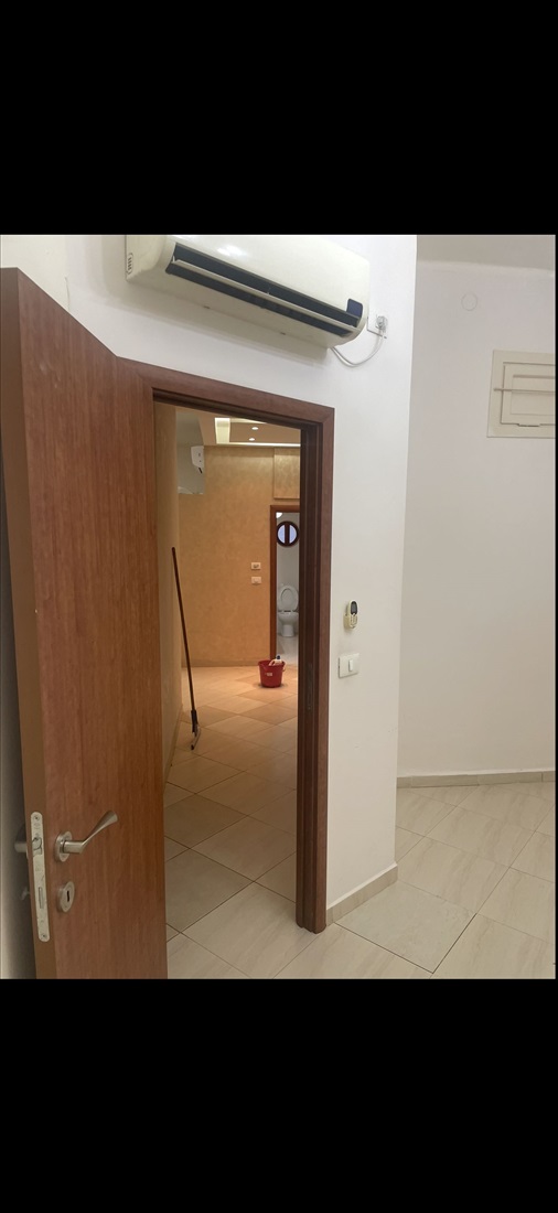 תמונה 2 ,דירה 4 חדרים להשכרה בחיפה, הנאמנים, העיר התחתית
