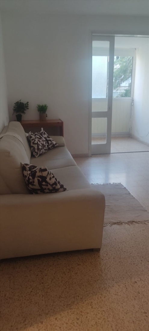 תמונה 2 ,דירה 3 חדרים להשכרה בחיפה, רח דובנוב  3, נוה שאנן  