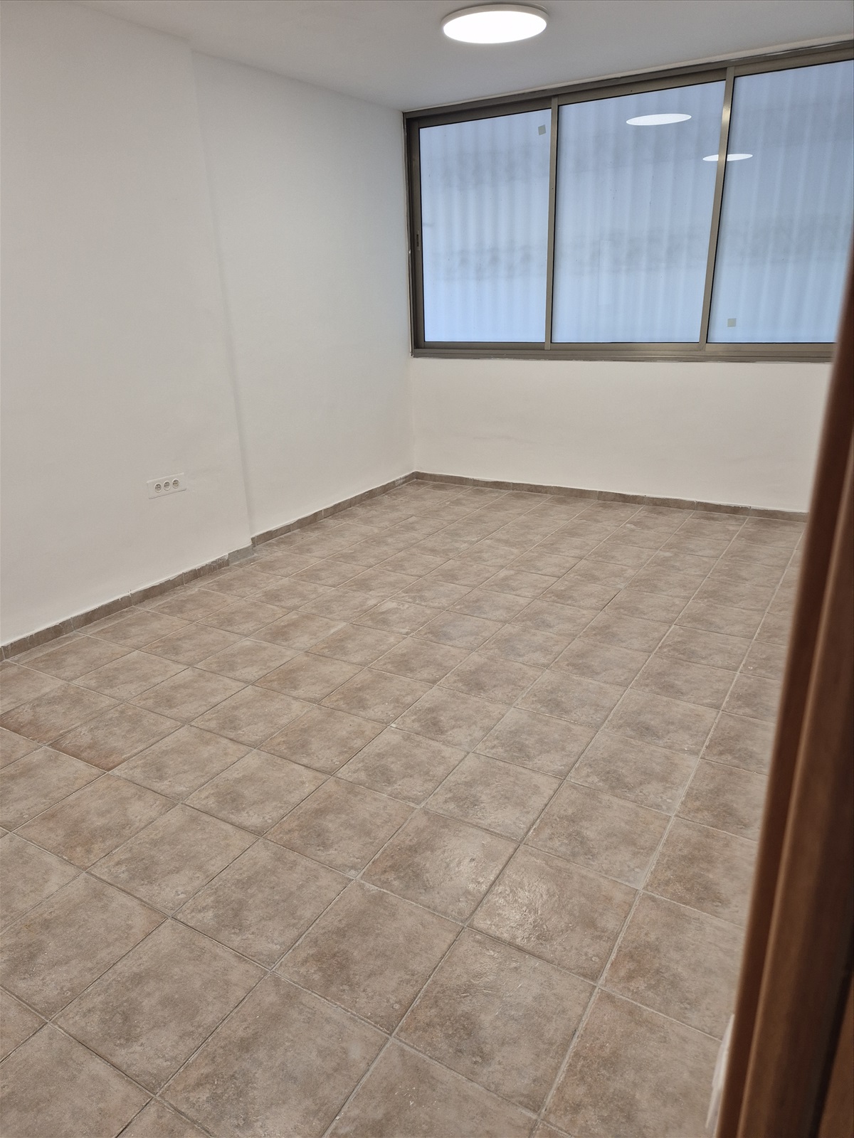 תמונה 4, דירה 2.5 חדרים להשכרה בבת ים, שדרות העצמאות51, מרכז