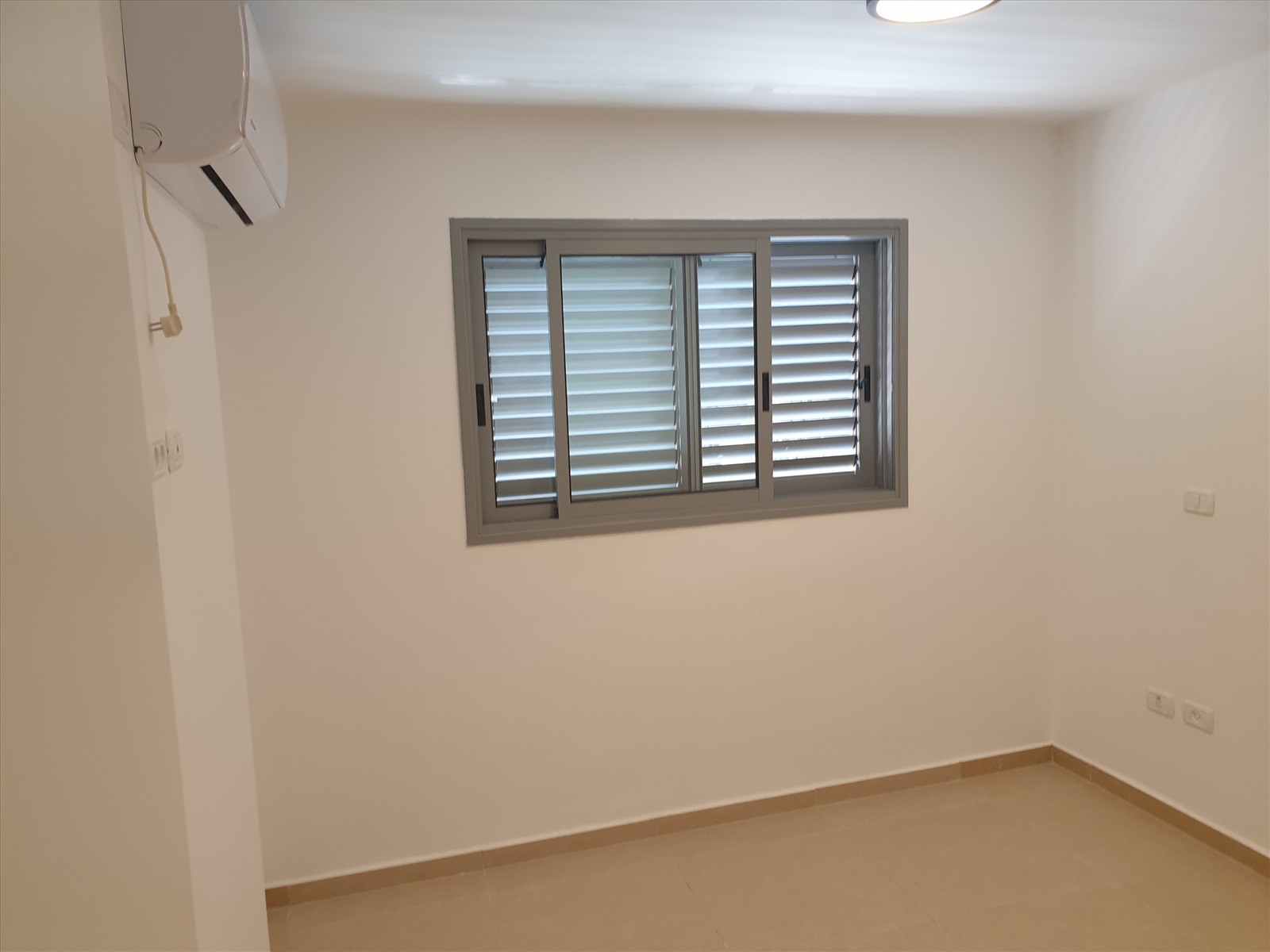 תמונה 3, דירה 5 חדרים להשכרה בקרית אונו, שטרן, קיראון
