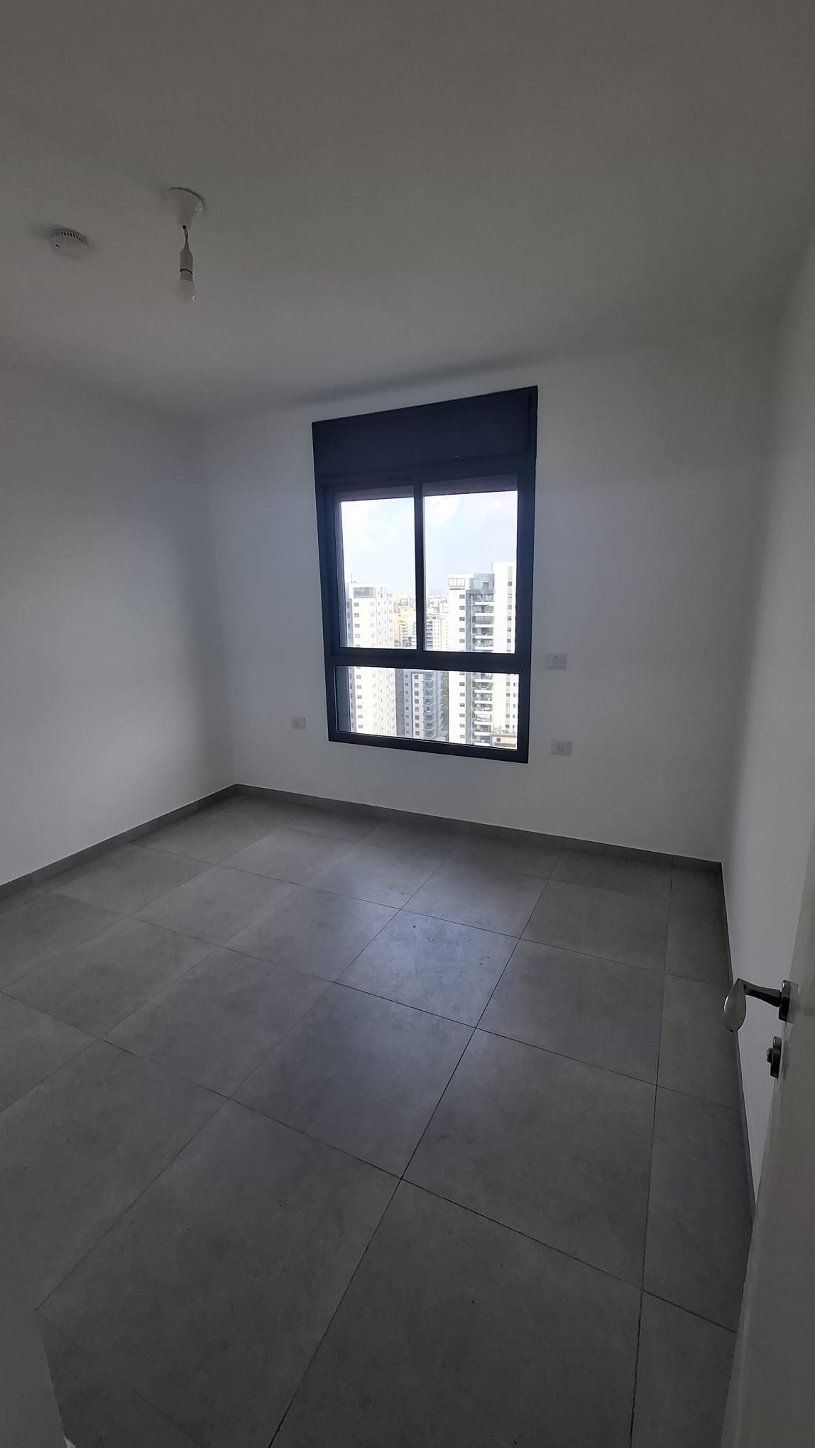 תמונה 2, דירה 4 חדרים להשכרה בראשון לציון, שד ההדרכה 23, נוריות