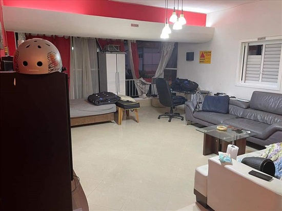 דירה להשכרה 3 חדרים בחולון עמק יזרעאל 5  מרכז העיר 