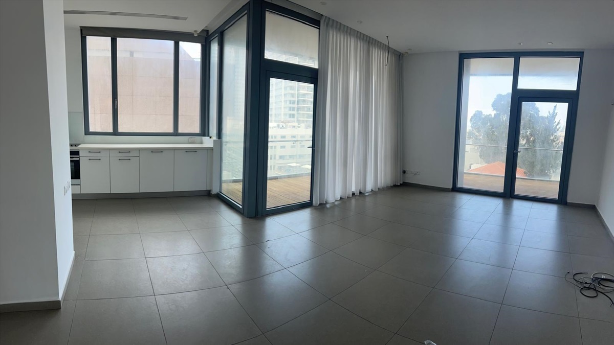 תמונה 1, דירה 3.5 חדרים, שדרות רוטשילד  מרכז תל אביב יפו