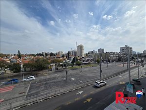 דירה, 3 חדרים, שדרות העצמאות 79, בת ים  