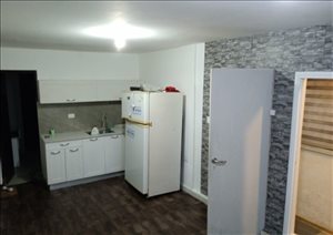 דירה להשכרה 4 חדרים בפתח תקוה זאב ברנדה המרכז השקט 